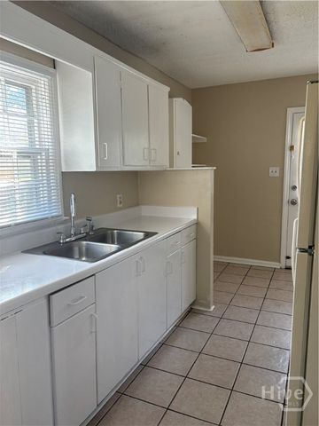 1729 E 33rd Street, Savannah, GA 31404