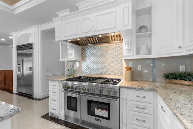 3255 Lombardy, Pasadena, CA 91107