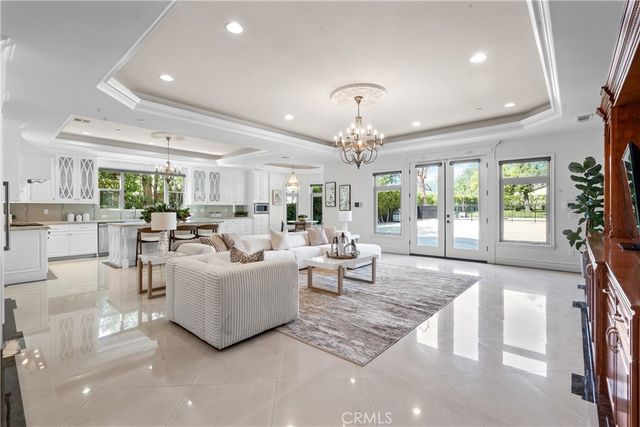 3255 Lombardy, Pasadena, CA 91107