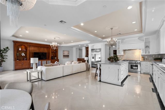 3255 Lombardy, Pasadena, CA 91107