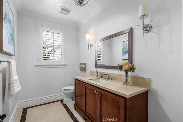 3255 Lombardy, Pasadena, CA 91107