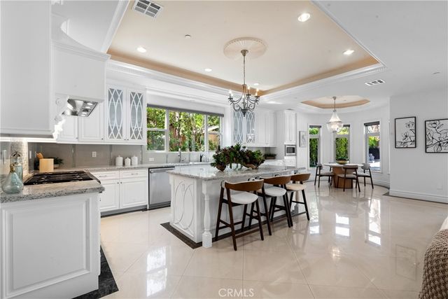 3255 Lombardy, Pasadena, CA 91107