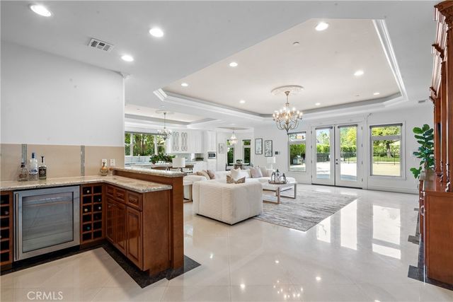 3255 Lombardy, Pasadena, CA 91107