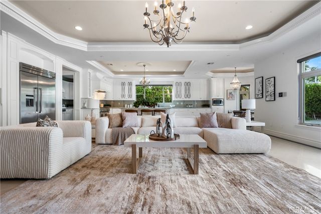 3255 Lombardy, Pasadena, CA 91107