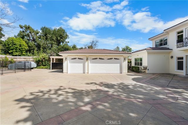3255 Lombardy, Pasadena, CA 91107