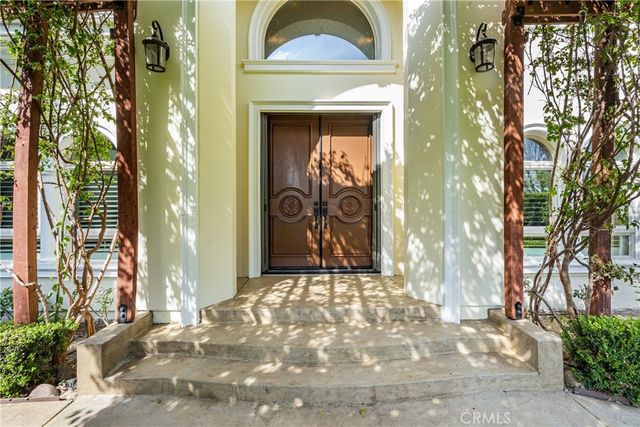 3255 Lombardy, Pasadena, CA 91107