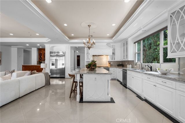 3255 Lombardy, Pasadena, CA 91107