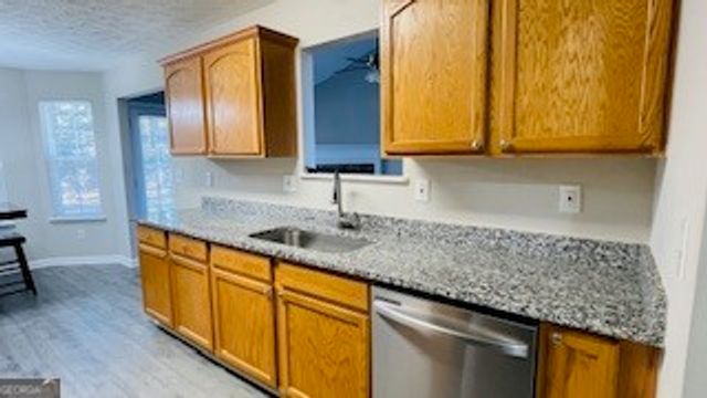 1468 Sierra Ridge Place, Loganville, GA 30052