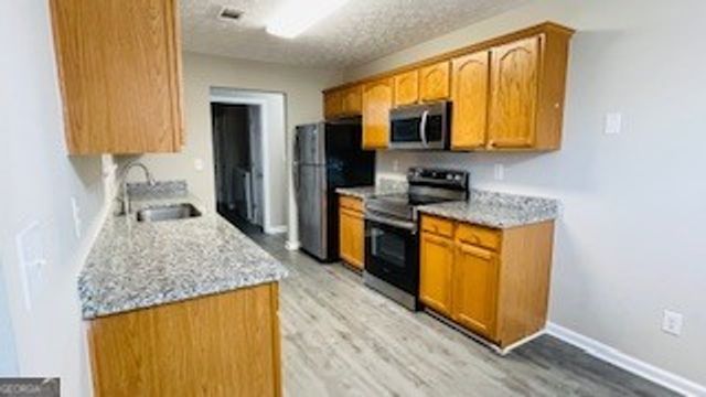 1468 Sierra Ridge Place, Loganville, GA 30052