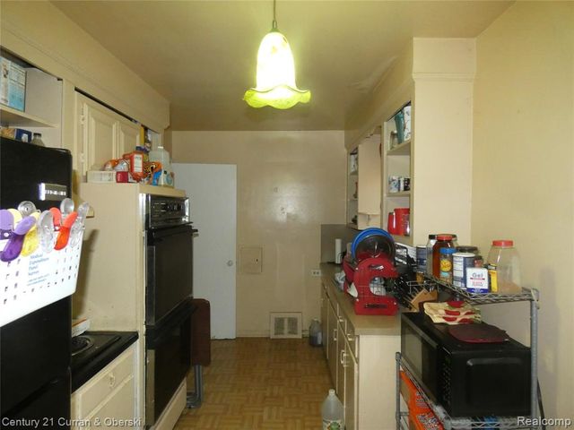 18959 Rockcastle Street, Detroit, MI 48236