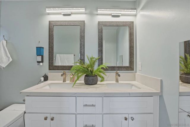 1761 Country Ln, Escondido, CA 92025