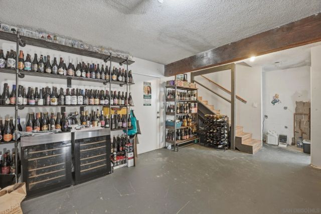 1761 Country Ln, Escondido, CA 92025