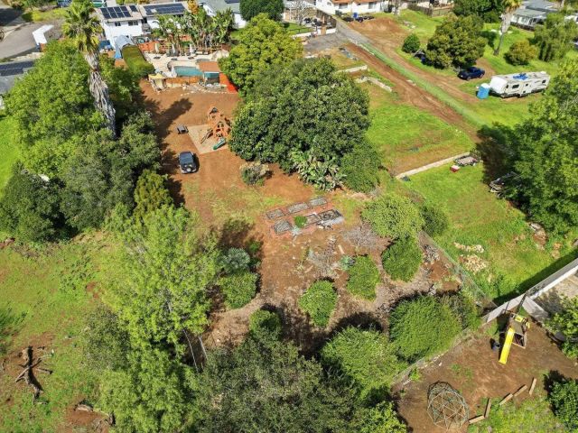 1761 Country Ln, Escondido, CA 92025