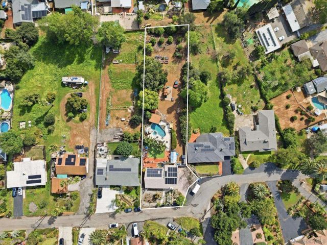 1761 Country Ln, Escondido, CA 92025