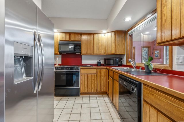 18 Lindura Way, Hot Springs Village, AR 71909