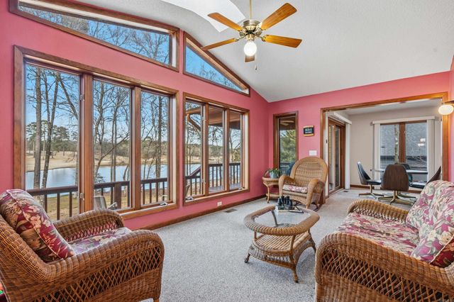 18 Lindura Way, Hot Springs Village, AR 71909