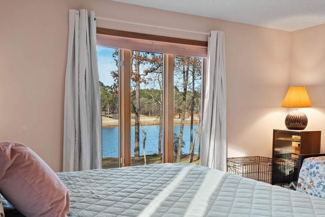 18 Lindura Way, Hot Springs Village, AR 71909