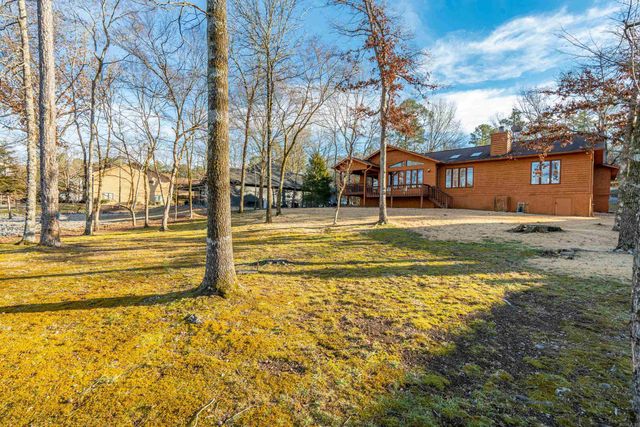 18 Lindura Way, Hot Springs Village, AR 71909