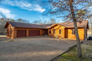 18 Lindura Way, Hot Springs Village, AR 71909