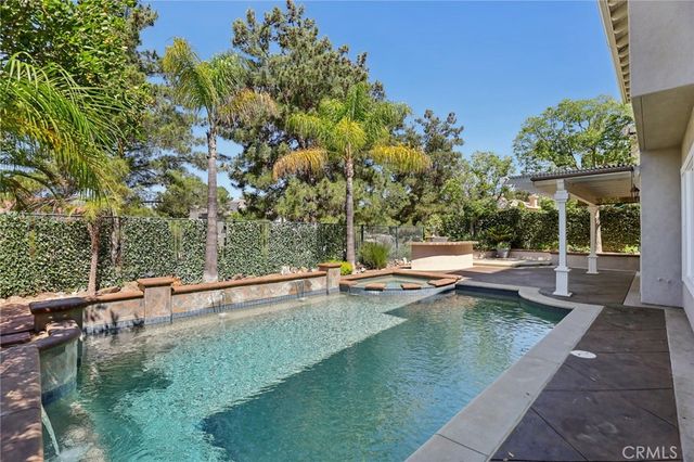 17 Kennedy Court, Trabuco Canyon, CA 92679