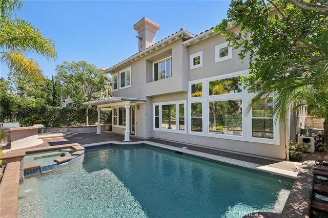 17 Kennedy Court, Trabuco Canyon, CA 92679