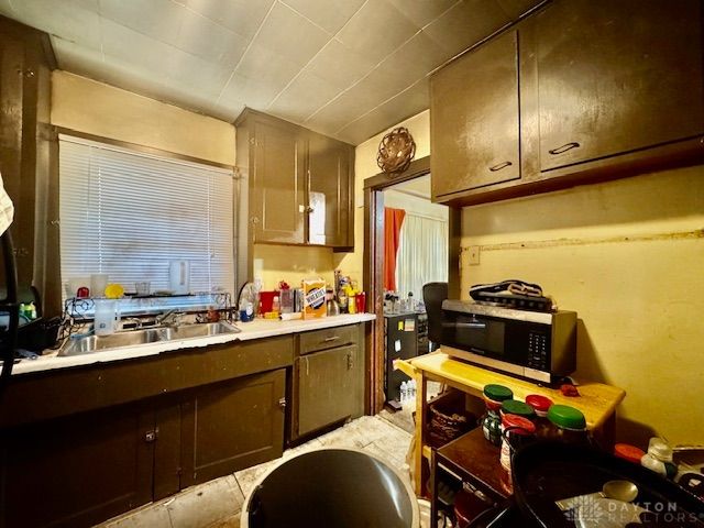 236 Elmhurst Road, Dayton, OH 45417