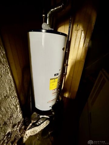 236 Elmhurst Road, Dayton, OH 45417