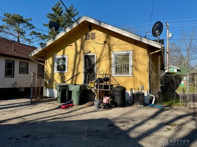 236 Elmhurst Road, Dayton, OH 45417