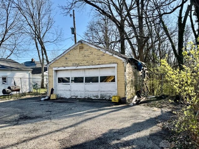 236 Elmhurst Road, Dayton, OH 45417