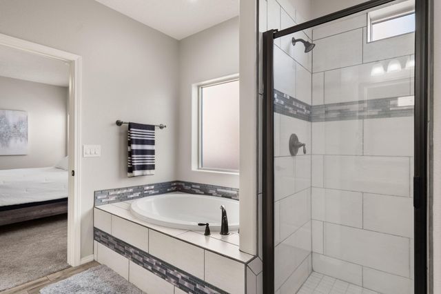 940 Firewheel Loop SW, Los Lunas, NM 87031