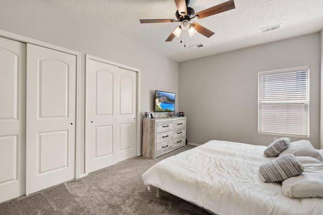 940 Firewheel Loop SW, Los Lunas, NM 87031