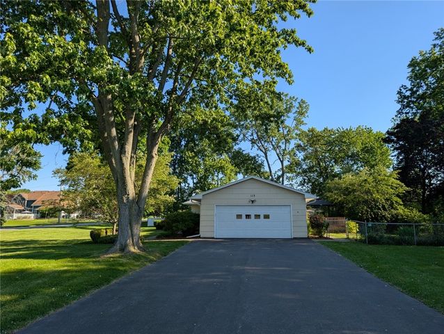 113 Timberline Drive, Penfield, NY 14526