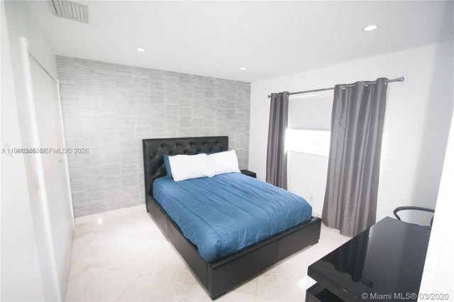 3406 NE 168th St 3406, North Miami Beach, FL 33160