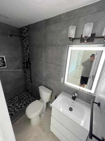 3406 NE 168th St 3406, North Miami Beach, FL 33160