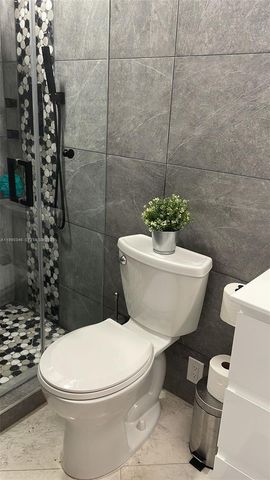 3406 NE 168th St 3406, North Miami Beach, FL 33160