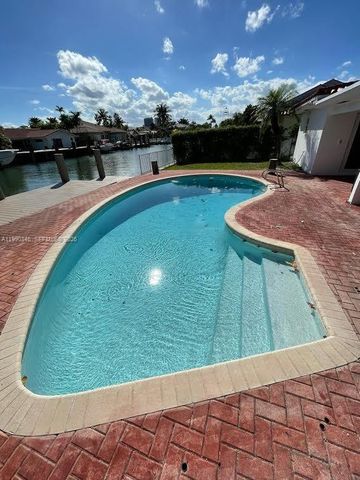 3406 NE 168th St 3406, North Miami Beach, FL 33160