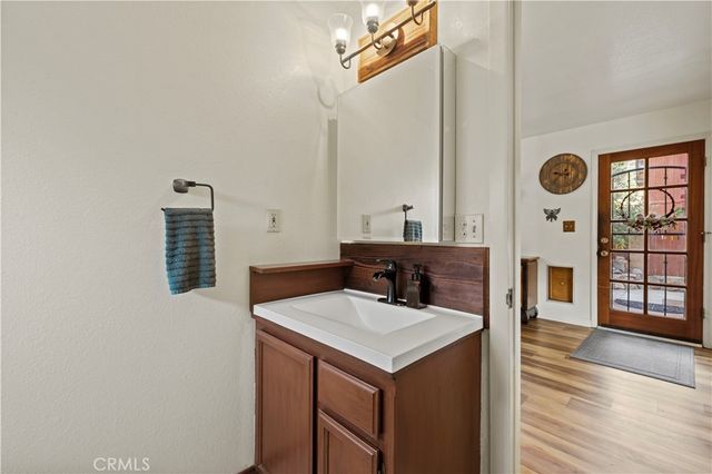 921 Piru Way, Frazier Park, CA 93225