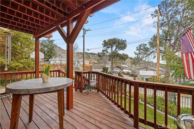 921 Piru Way, Frazier Park, CA 93225