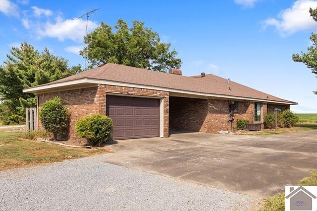 2431 ST RT 307 N, Clinton, KY 42031