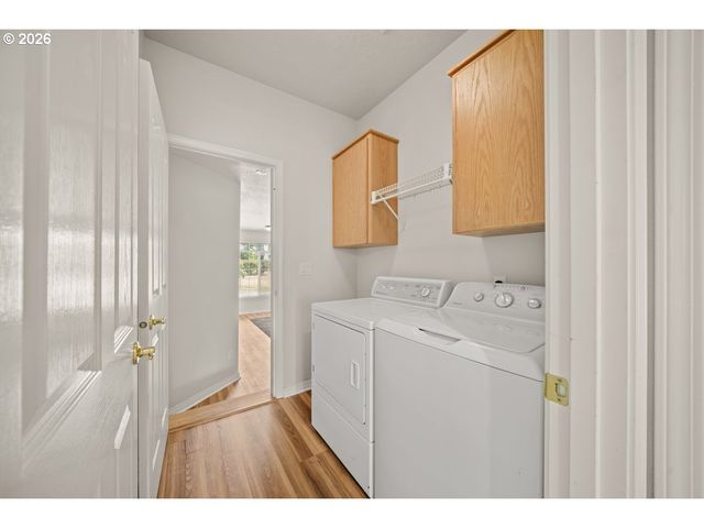 15830 Se HENDERSON Way, Portland, OR 97236