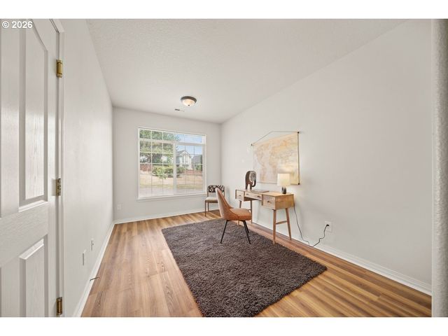 15830 Se HENDERSON Way, Portland, OR 97236