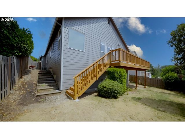 15830 Se HENDERSON Way, Portland, OR 97236
