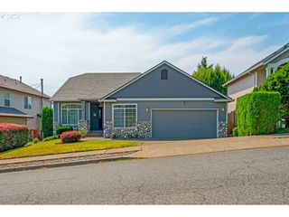 15830 Se HENDERSON Way, Portland, OR 97236