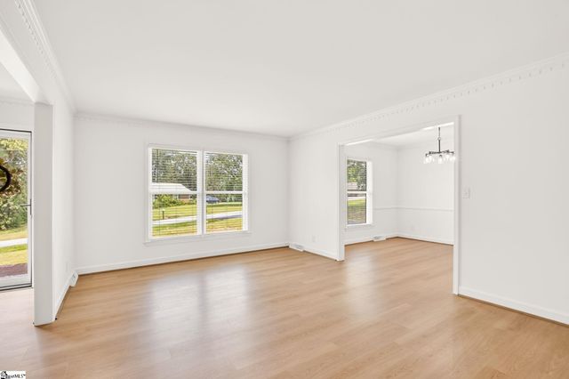 110 Churchill Avenue, Greer, SC 29651
