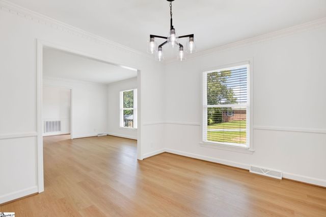 110 Churchill Avenue, Greer, SC 29651