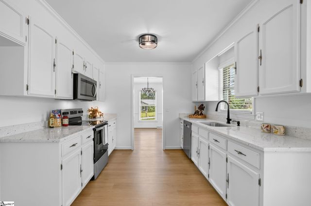 110 Churchill Avenue, Greer, SC 29651