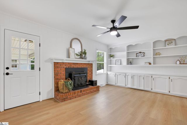 110 Churchill Avenue, Greer, SC 29651