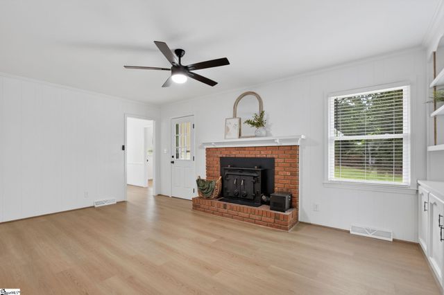 110 Churchill Avenue, Greer, SC 29651