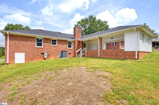 110 Churchill Avenue, Greer, SC 29651