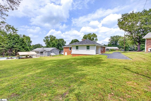 110 Churchill Avenue, Greer, SC 29651
